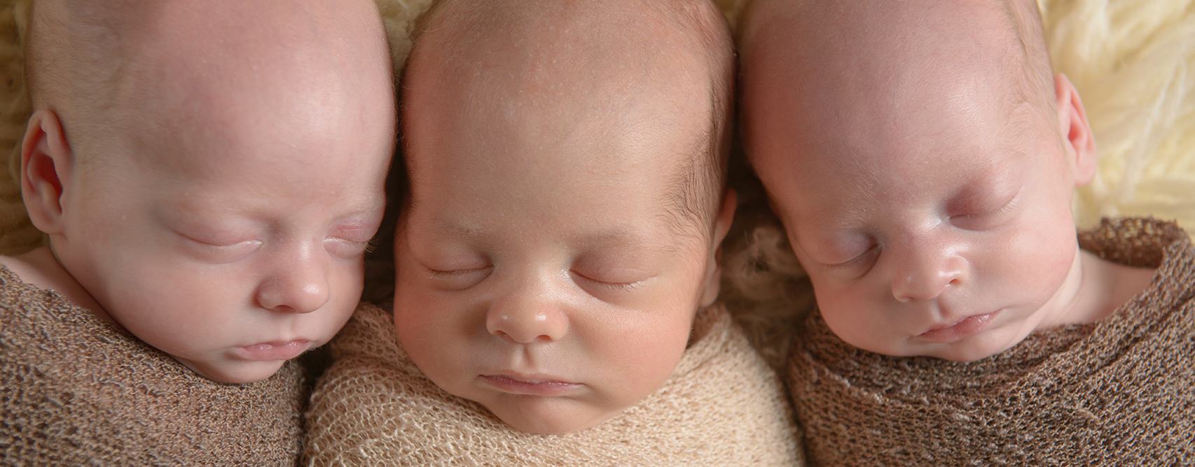 Toronto Family Doulas - Triplets